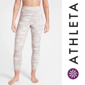 Athleta 7/8 elevation Camo Leggings - White and Gray - sz Small. NWOT